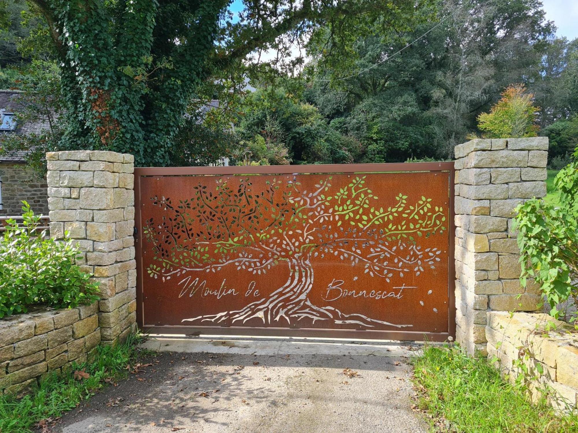 Vila Moulin De Bonnescat Plogonnec Exteriér fotografie