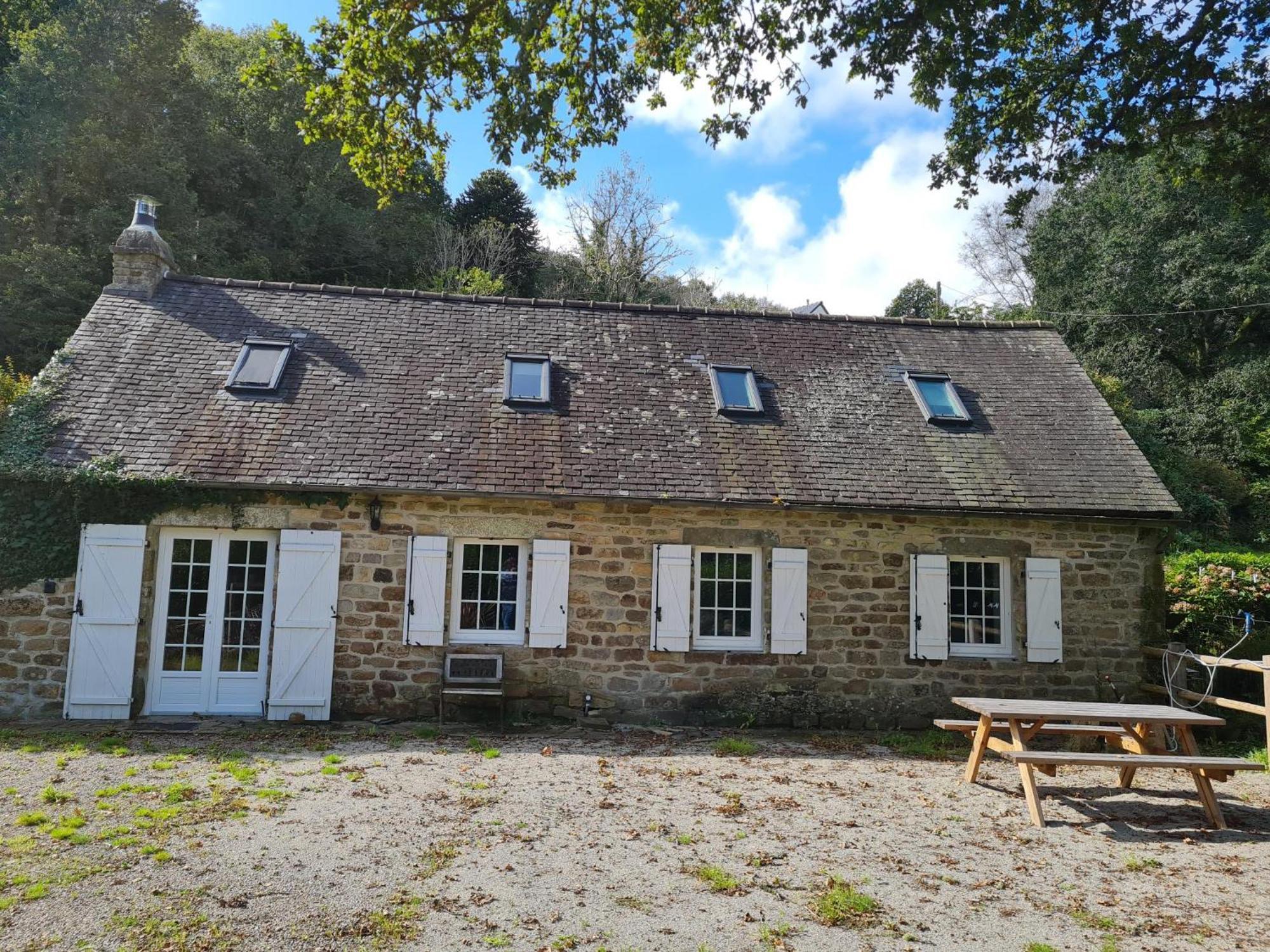 Vila Moulin De Bonnescat Plogonnec Exteriér fotografie